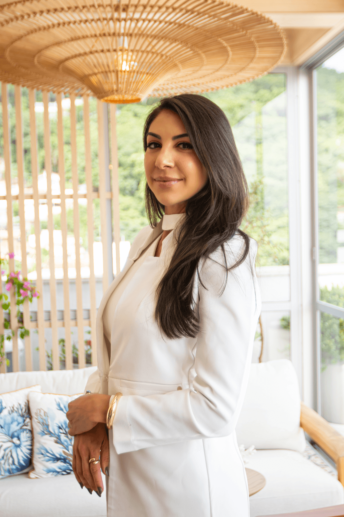 Dra. Bárbara Pimenta em atendimento dermatológico